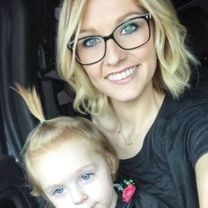 Meet your Posher, Michaela